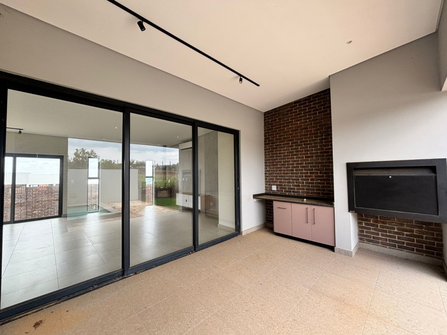 3 Bedroom Property for Sale in Helderzicht Eco Estate North West